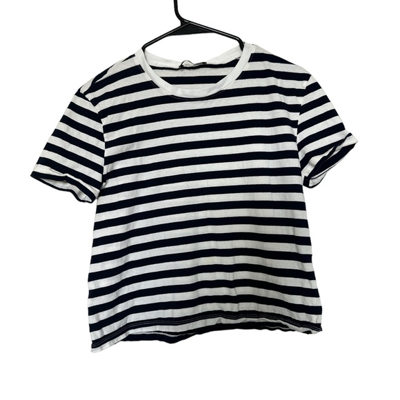 Zara Tops - Zara Navy Blue and White Stripped Cropped‎ Tee, Size Small